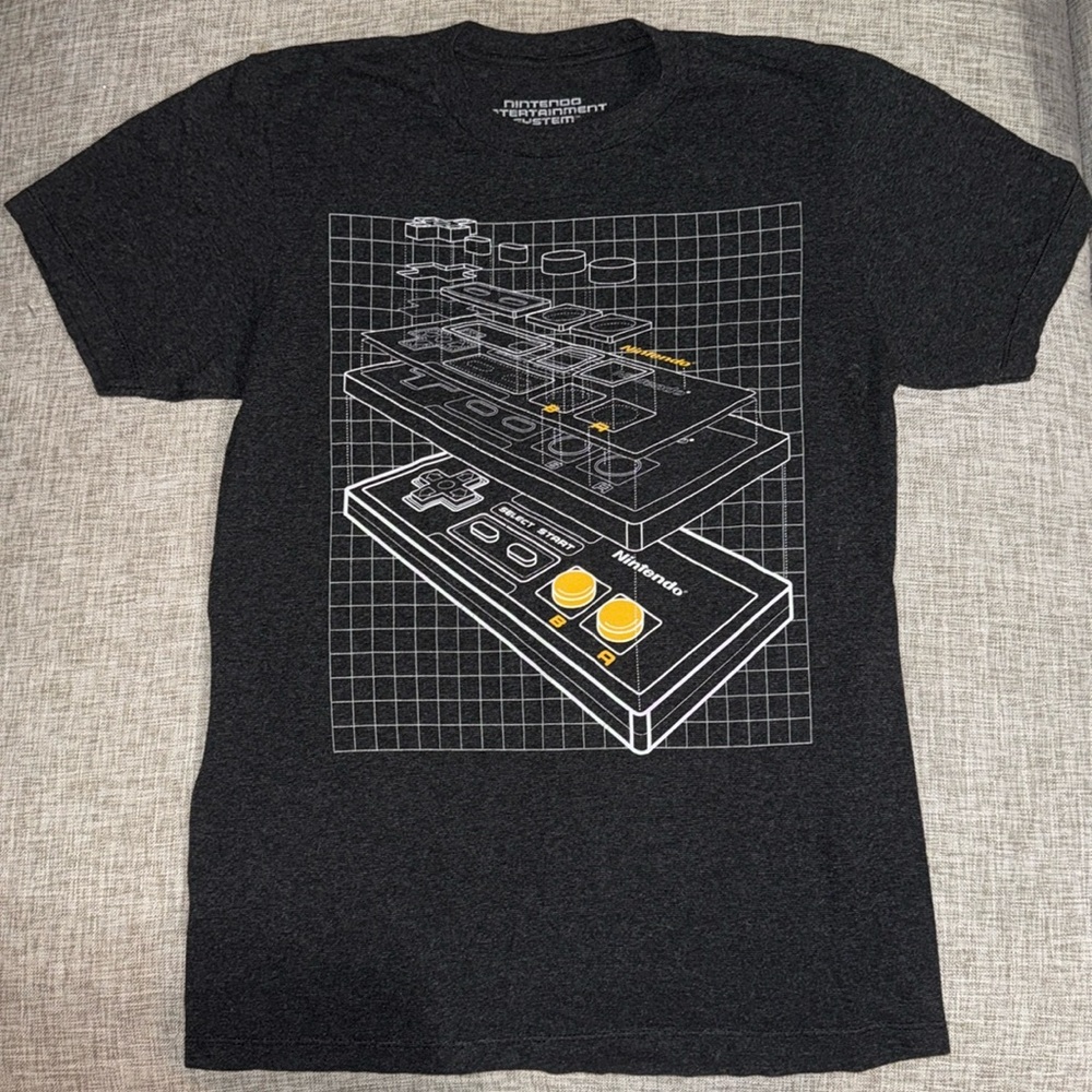 Nintendo T Shirt Size Small Unisex Grey Old School Controller